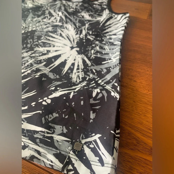 Fabletics Morgan tank size S - Picture 8 of 8